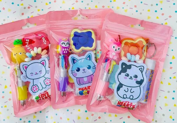 Girls Cute Kawaii Cats Pre Filled Party Bags come pre-filled with a delightful assortment lip gloss, stickers, foodie keyring and much more.