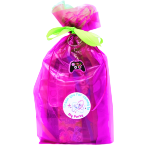 Inside, Girls Gamer Pre Filled Party Bag you will discover a treasure trove of exciting gaming goodies. From mini fidget keyrings, playing cards, activity books and much more.