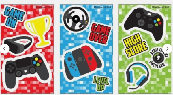 Gamer Mini Notebooks come in 3 assorted gamer designs.