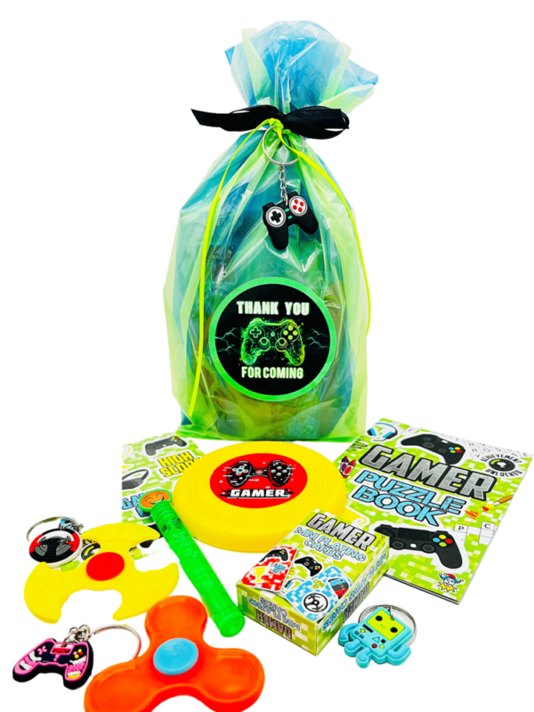 Inside, your Gamers Pre Filled Cello Party Bagsyou will discover a treasure trove of exciting gaming goodies. From mini gamer playing cards, frisbee game to fidget spinner toys.