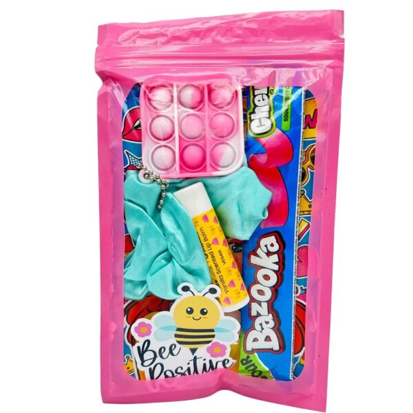 Girls Bee Positive Pre Filled Party Pack come pre-filled with a delightful assortment lip gloss, stickers, fidget keyring and much more.