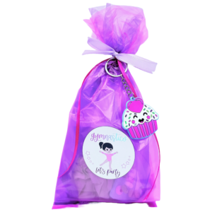 Gymnastics Pre Filled Party Bag contains high quality items, children will discover keyring, fluffy slime, lip balm and much more, contents may vary slightly.