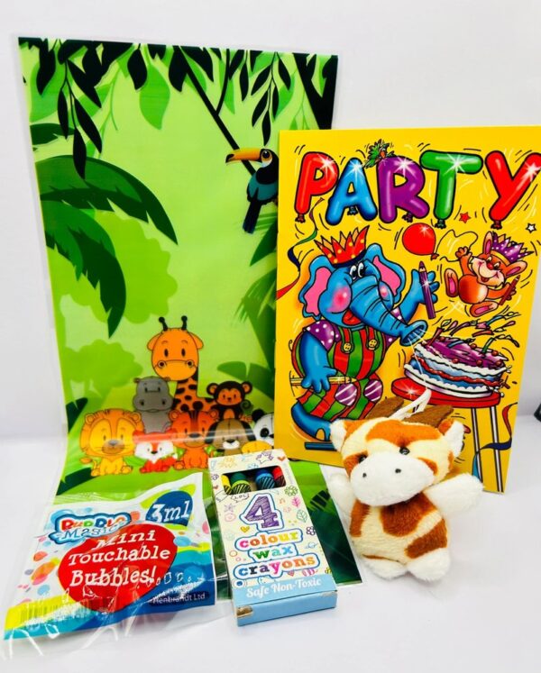 Each Jungle Animal Pre Filled Party bag contains high-quality items, including soft toy, bubbles, activity book and much more.