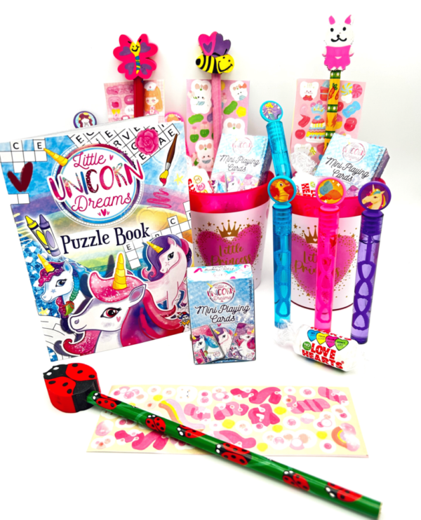 Princess Reusable Pre Filled Party Cup Gift come pre-filled with a delightful assortment bubbles, stickers, activity books, playing cards and much more.