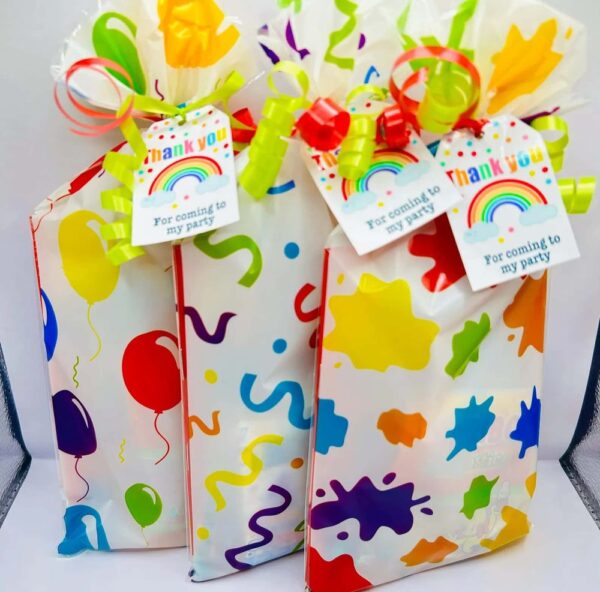 These Rainbow Splash Pre Filled Party bag comes pre-filled with a delightful assortment bubbles, stickers, activity books,vegan candy and much more.