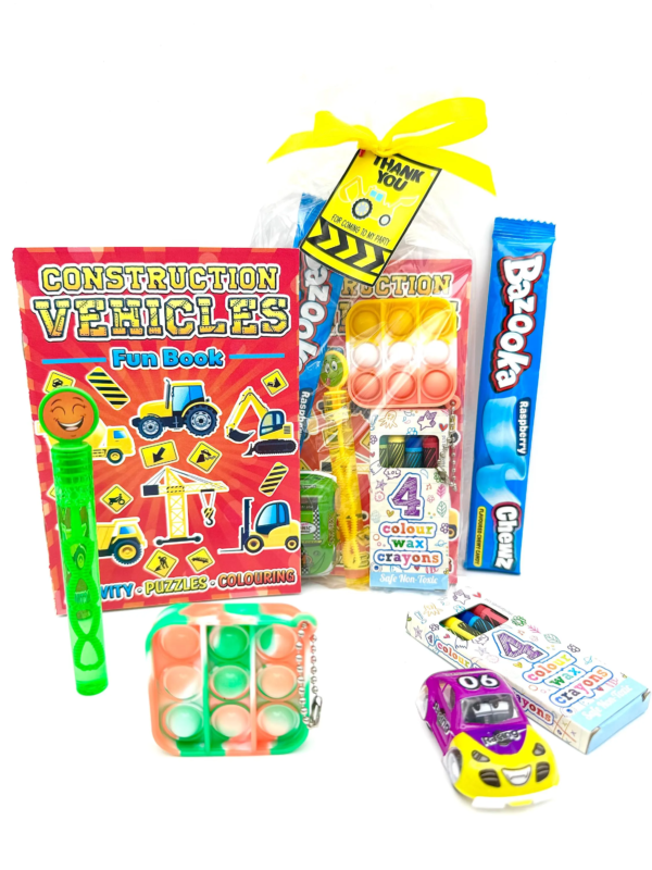 Construction Pre Filled Party Bag contain high quality items, children will discover slime, bubbles, pull back cars and much more, contents may vary slightly.