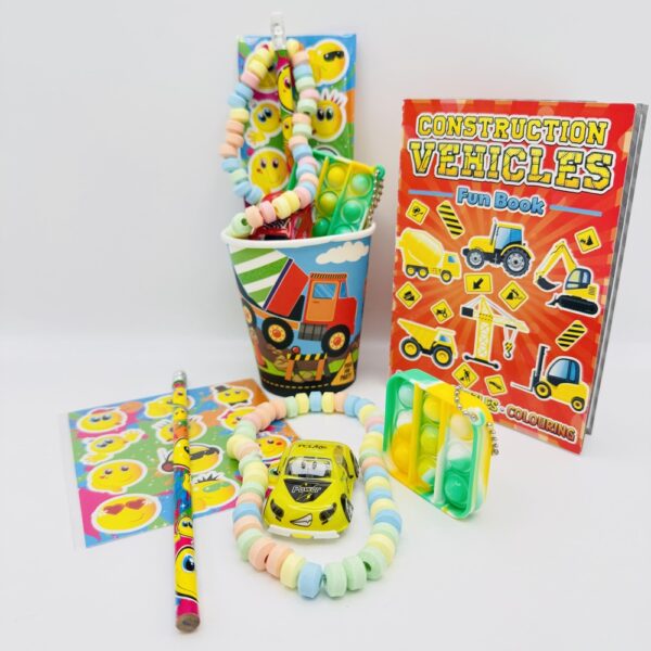 Construction Pre Filled Party Cup Gift comes pre-filled with delightful surprises! Whether it’s candy, snacks, or party favours, each cup is a treasure trove of goodies that will keep your guests smiling.