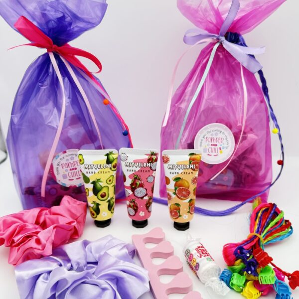 Girls Purple Pamper Party Bags are Teenage Girls Pink Pamper Bags filled with surprises to make every teen smile. Whether it's a sleepover or birthday celebration.