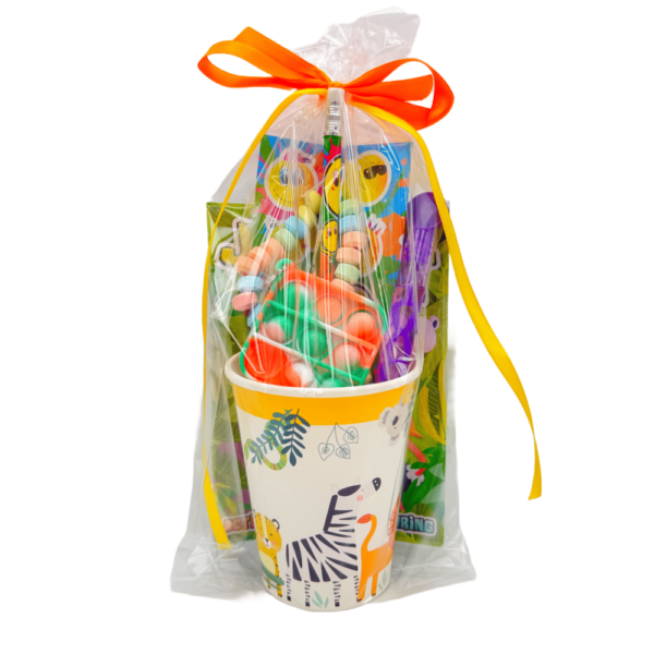 Jungle Pre Filled Party Cup Gift comes pre-filled with delightful surprises! Whether it’s candy, snacks, or party favours, each cup is a treasure trove of goodies that will keep your guests smiling.