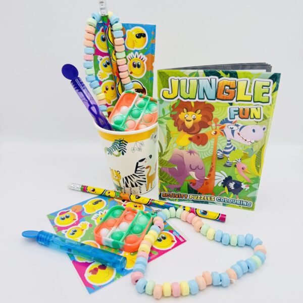 Jungle Pre Filled Party Cup Gift comes pre-filled with delightful surprises! Whether it’s candy, snacks, or party favours, each cup is a treasure trove of goodies that will keep your guests smiling.